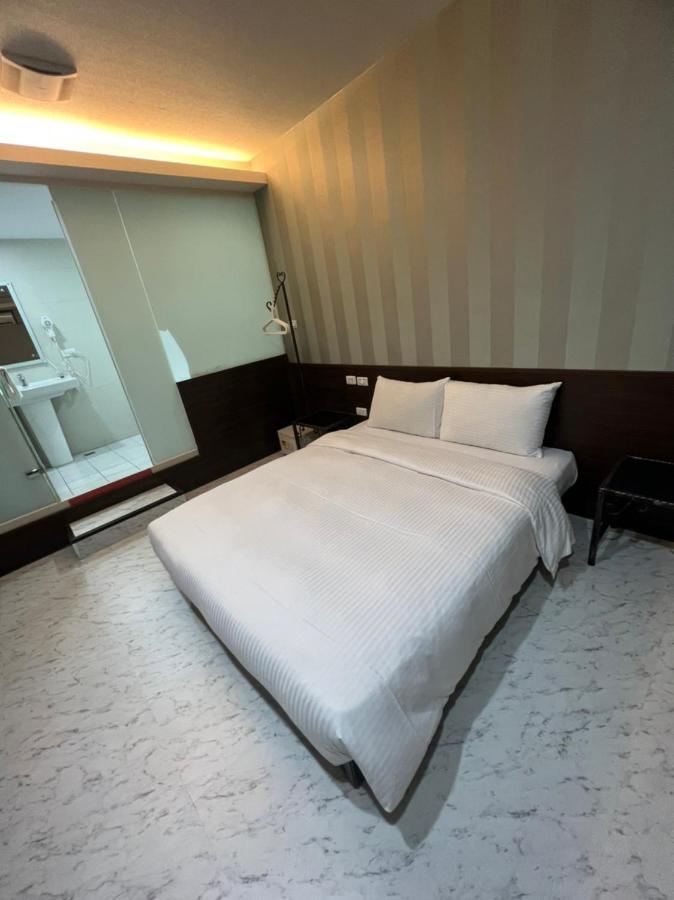 苓旅萬年-Lin Inn Wan Nian Taipei Esterno foto