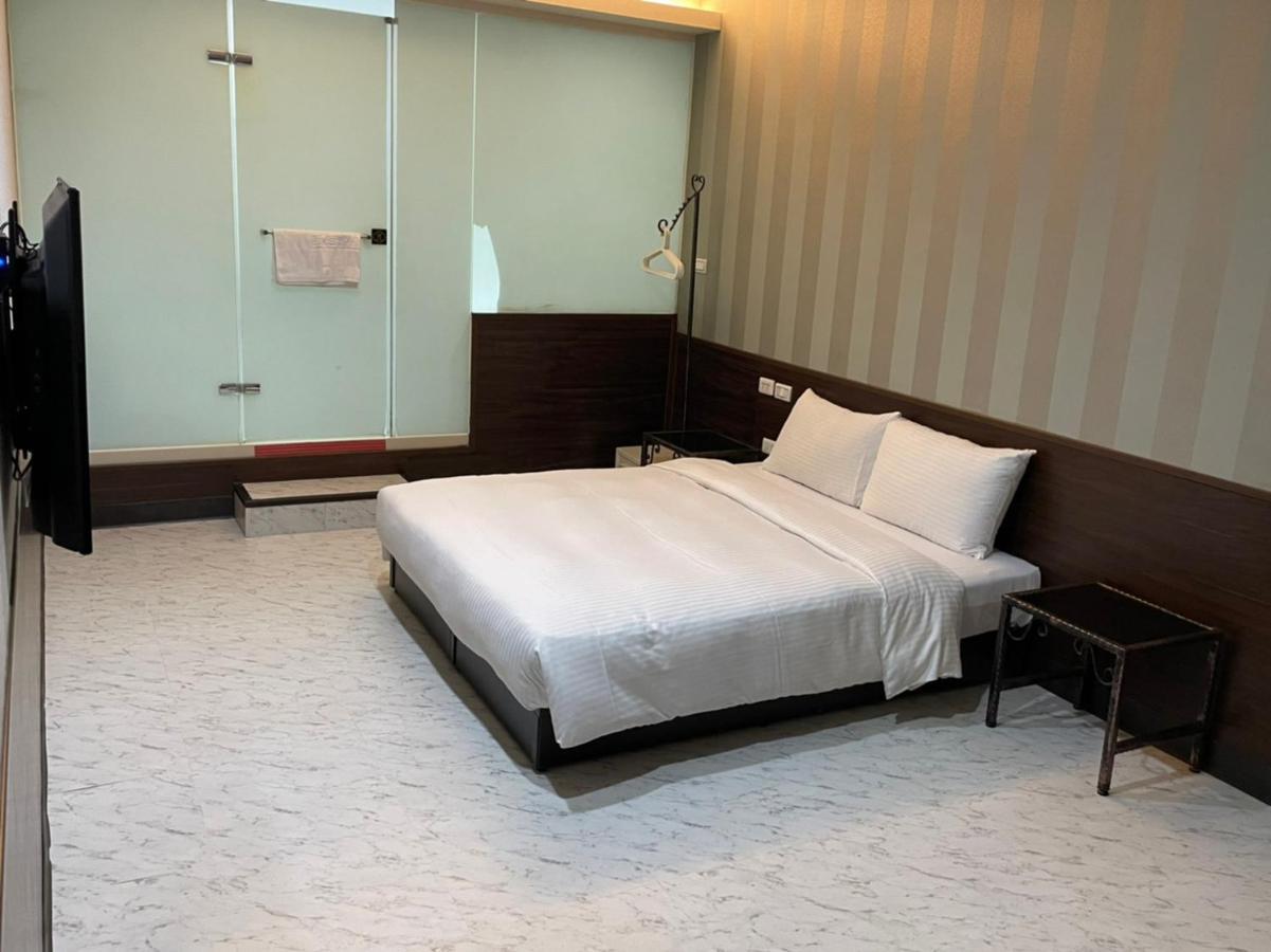 苓旅萬年-Lin Inn Wan Nian Taipei Esterno foto